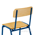 Comodo banco e sedia della scuola